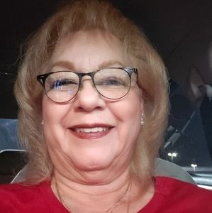 Meet your Posher, Cristy